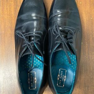 Mens Ted Baker London Fonntan Size 10 Black Dress Shoes.